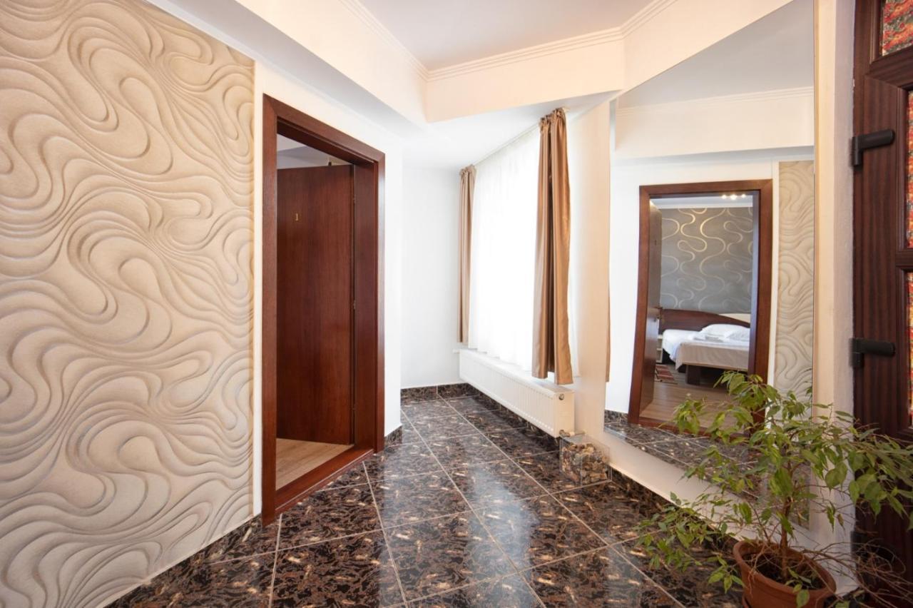 Amedeia Hotel Bran  Exterior photo